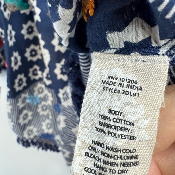 Soft Surroundings Size Small Blue Embroidered Floral Boho Tunic Top Fringe - Picture 9 of 10